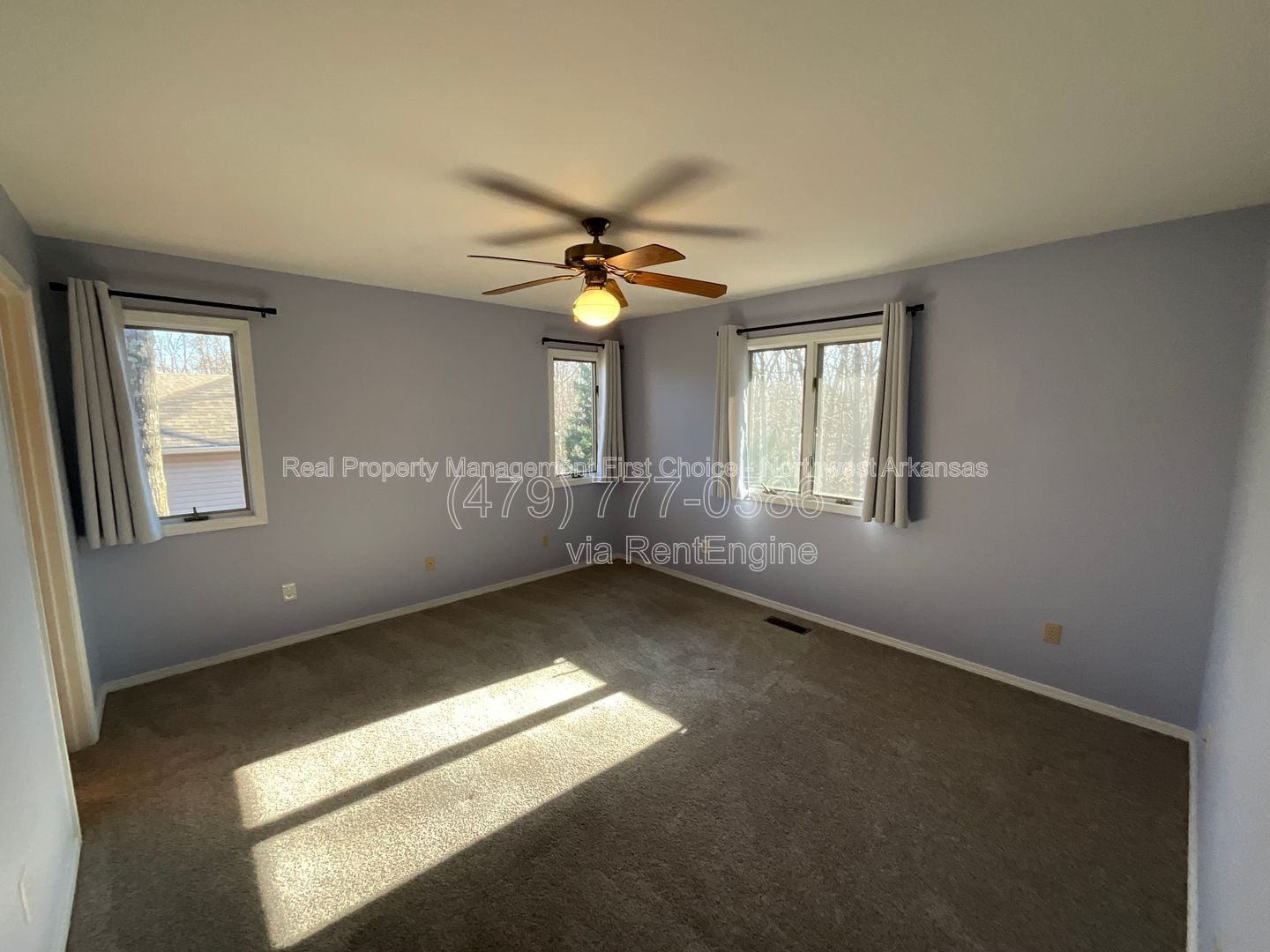 Building Photo - 12 Sunderland Dr