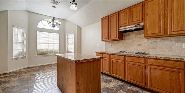 Building Photo - 9803 Knights Dr