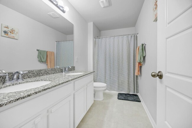 Building Photo - 300 Barony Pl Dr