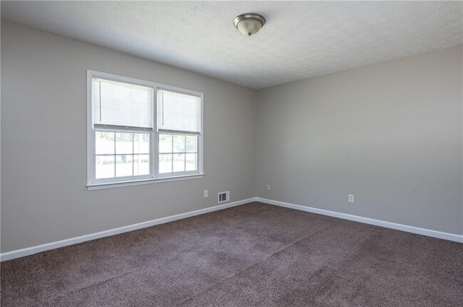 Building Photo - 580 Downing St