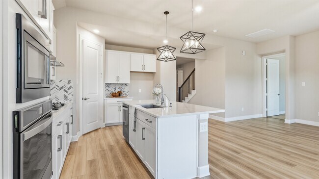 Building Photo - 21450 Petherton Dr