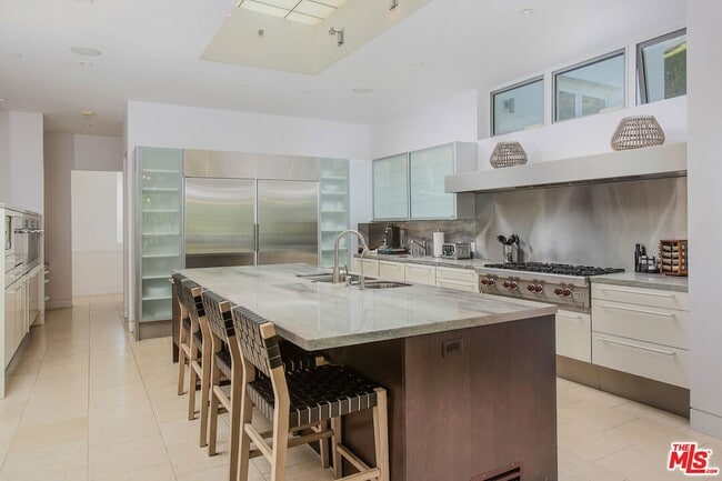 Building Photo - 27454 Winding Way