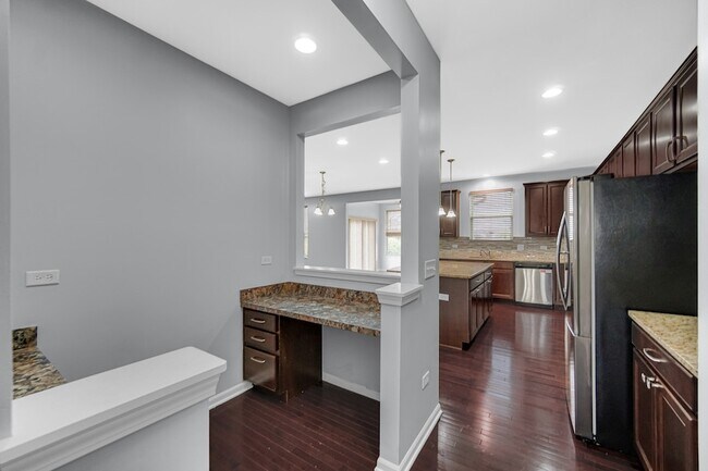 Building Photo - 4323 Fraser Cir
