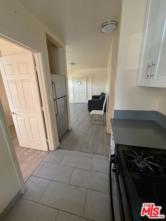 Building Photo - 1058 W 42nd Pl