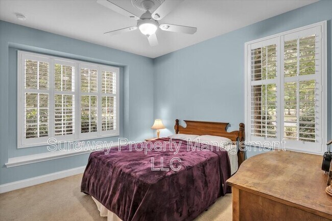 Building Photo - 113 Lighthouse Ln