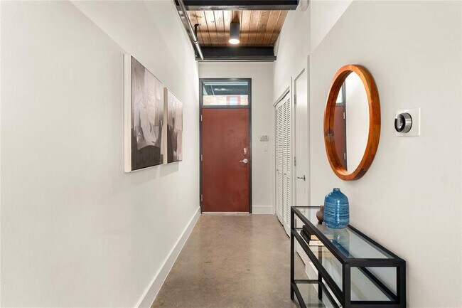 Building Photo - 2205 N Lamar Blvd