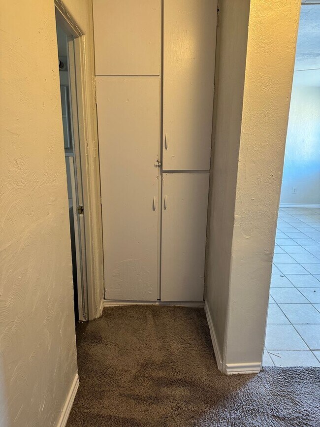 Building Photo - 2319 NW Bell Ave