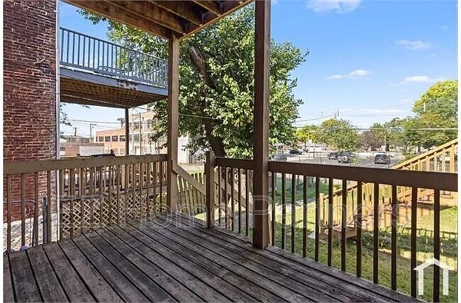 Building Photo - 2317 Indiana Ave