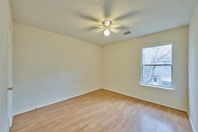 Building Photo - 298 Sentry Maple Pl