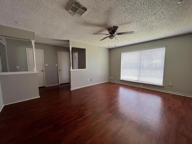 Building Photo - 13531 Rainbow Falls St