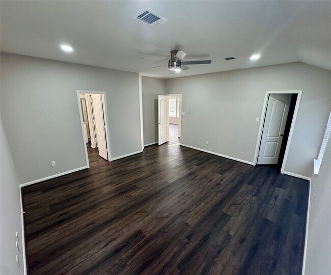 Building Photo - 9530 Flying Eagle Ct