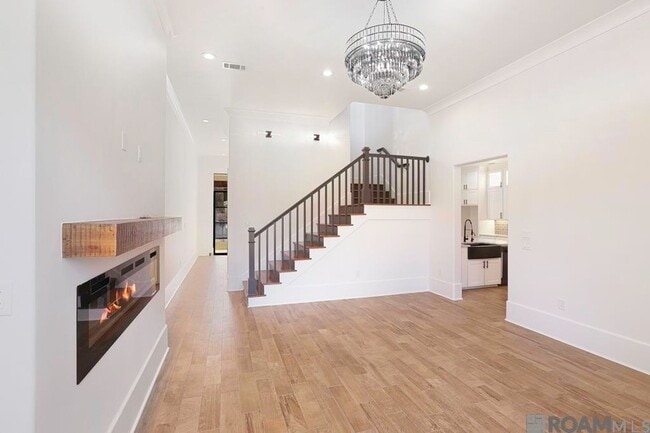 Building Photo - 18171 Vis-A-Vis Ave