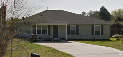 Building Photo - Charming 3 bedroom, 2 bathroom home locate...