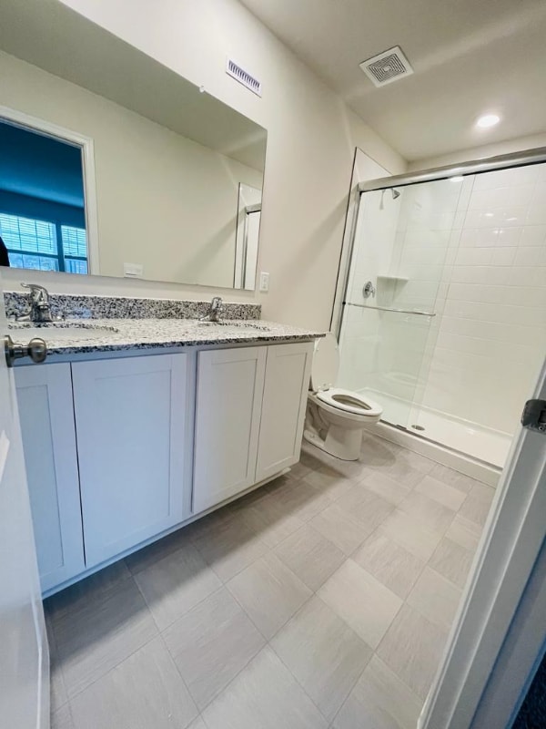 Building Photo - 425 Tevis St