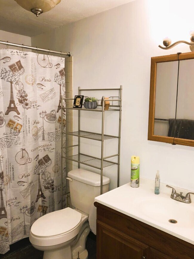 Building Photo - 4 N Hamilton St