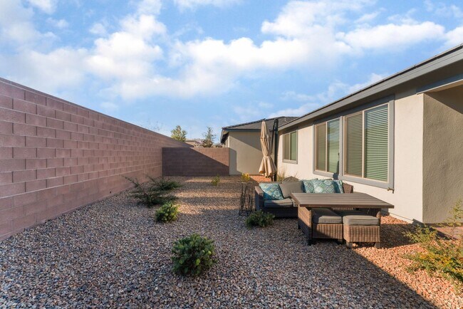 Building Photo - A Meticulously Upgraded Townhouse  *Age Restricted 55+