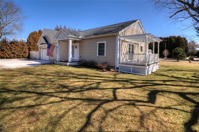 Primary Photo - 540 Matunuck Beach Rd
