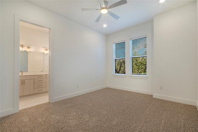 Building Photo - 4205 Roseland Ave