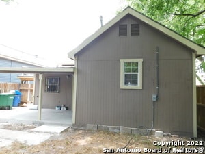 Building Photo - 822 N Cherry St