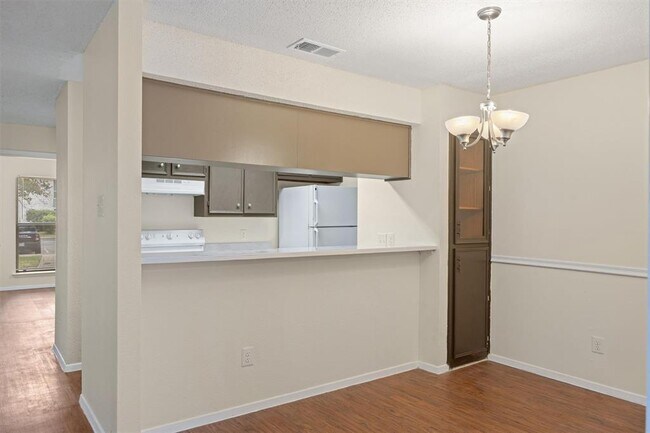 Building Photo - 10616 Mellow Meadow Dr