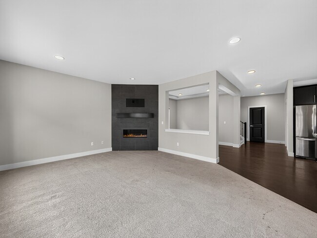 Building Photo - 18325 15th Pl W