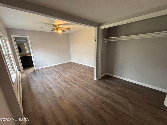 Building Photo - 1005 Beach Blvd