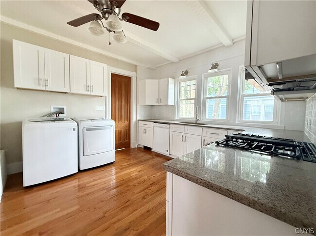 Building Photo - 203 Keyes Ave