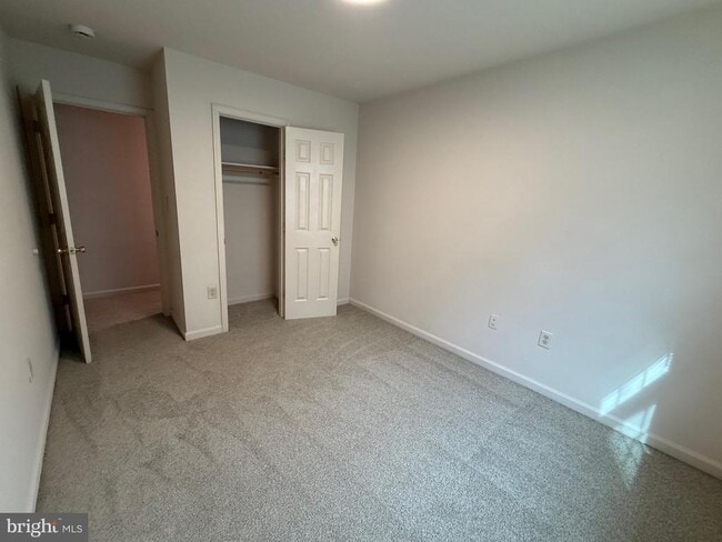 Building Photo - 10 Belladonna Ln