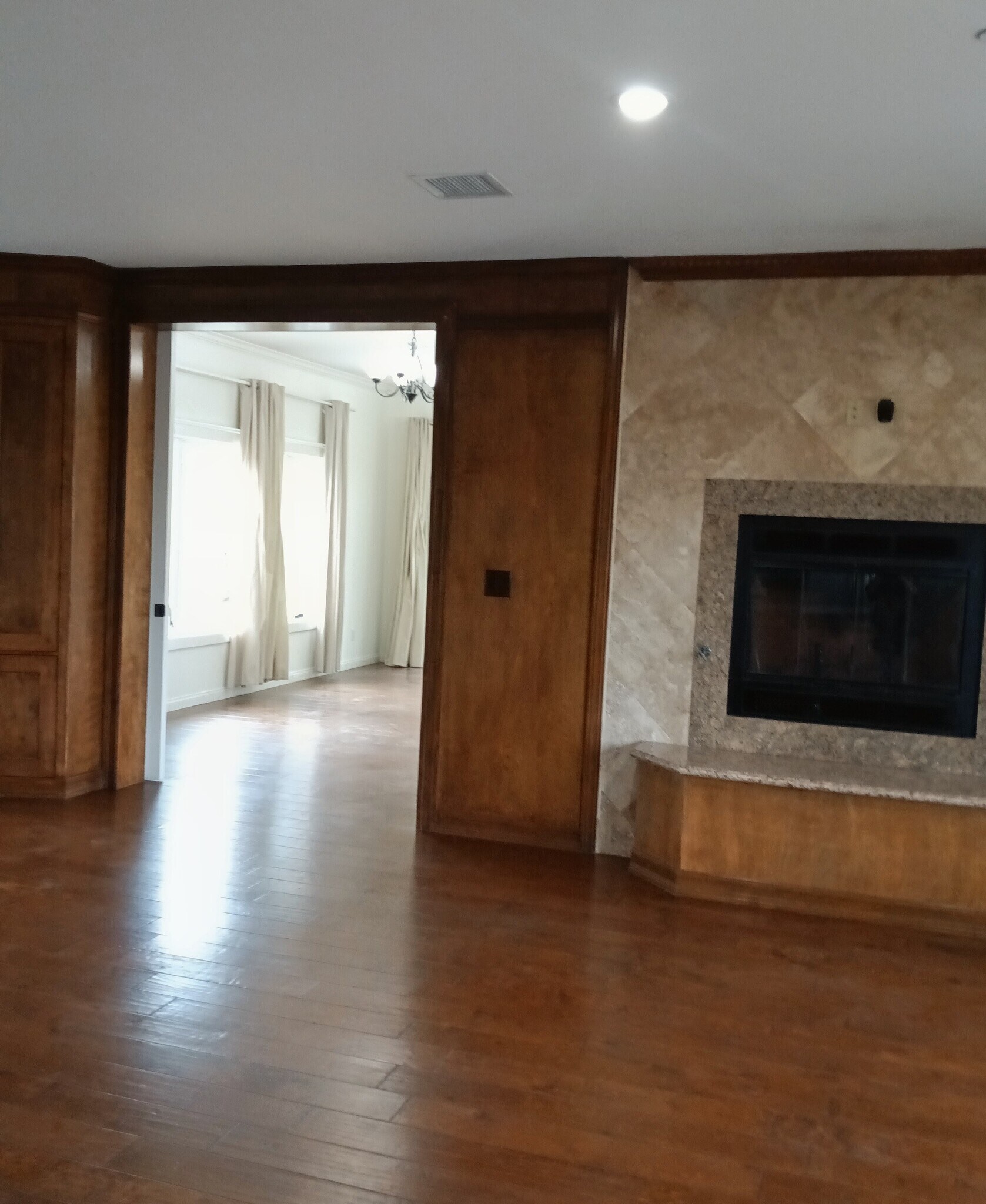 Building Photo - 1572 Silverwood Dr