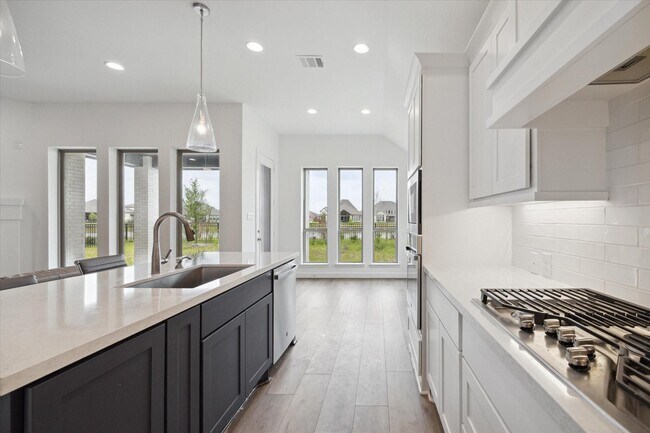 Building Photo - 645 Cape Capri Dr