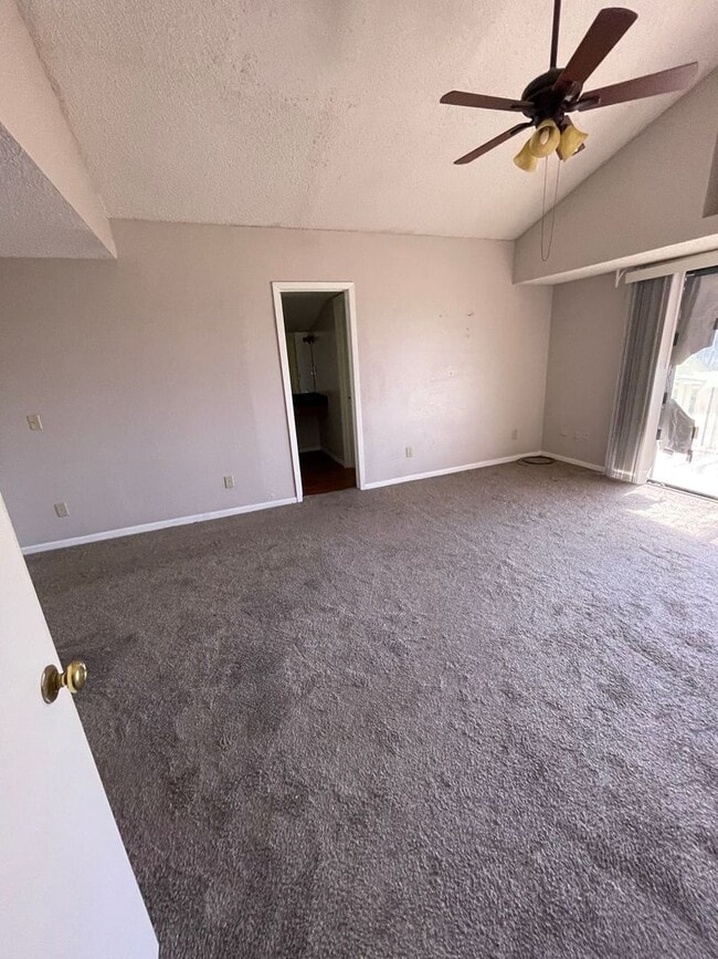 Building Photo - Spacious & Affordable Home for Lease on Go...