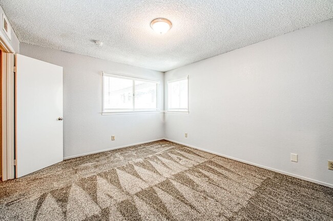 Building Photo - 6364 N Barcus Ave