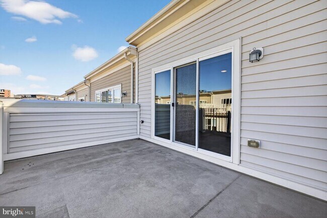 Building Photo - 1446 Piccard Dr