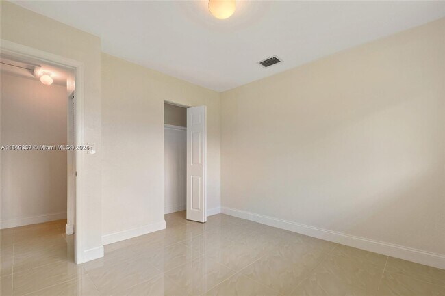 Building Photo - 20545 Leeward Ln