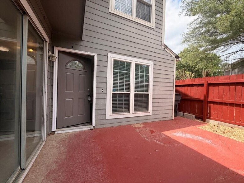 Building Photo - 1026 Wuthering Way