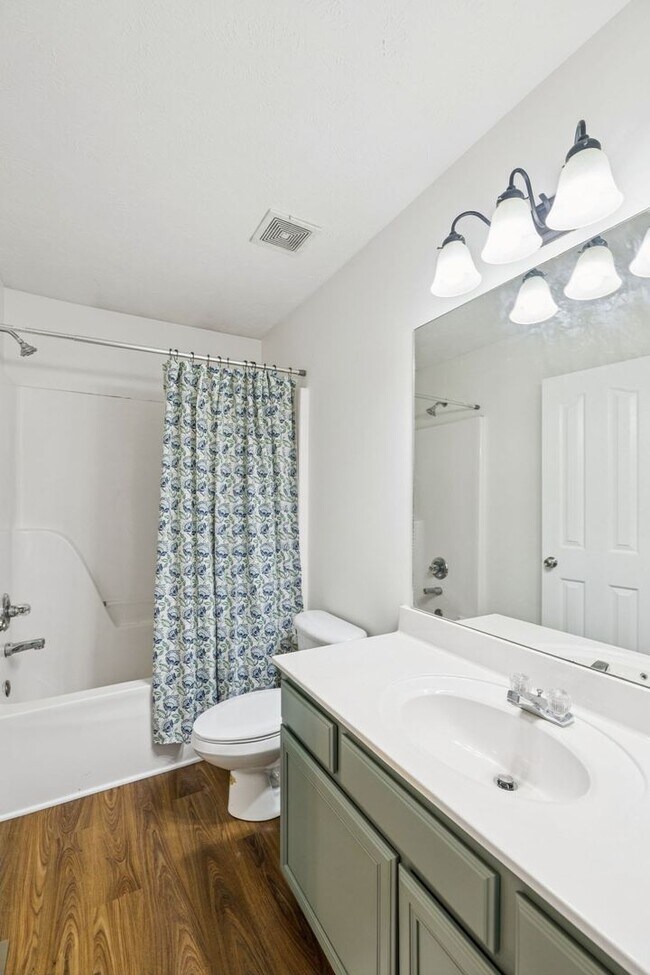 Building Photo - 354 Arapaho Dr