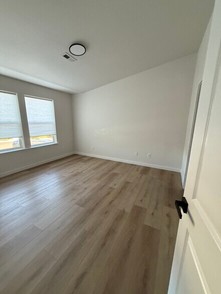 Primary Bedroom - 1033 Northeast Kayak Loop