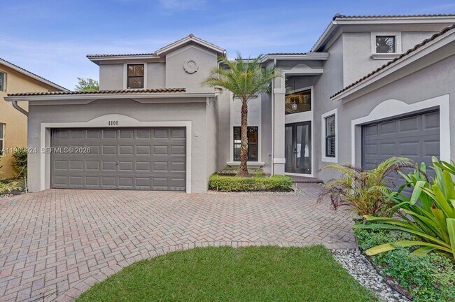 Building Photo - 4100 E Gardenia Ave