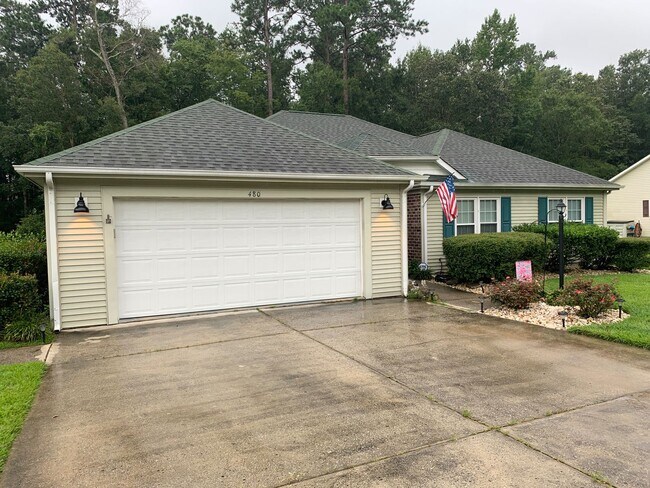 Building Photo - Three Bedroom, 2 Bath Home in Longs. Available Soon! Carolina Room, Enclosed Patio, Two Car Garag...