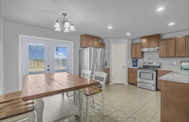 Building Photo - 3330 La Terraza Wy