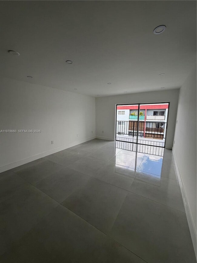 Building Photo - 6070 W 19th Ave