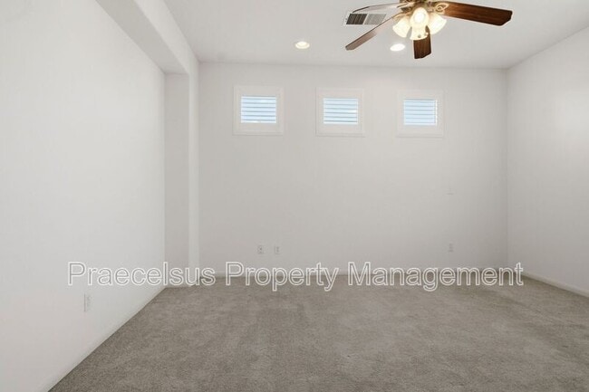 Building Photo - 1293 Fools Gold Wy