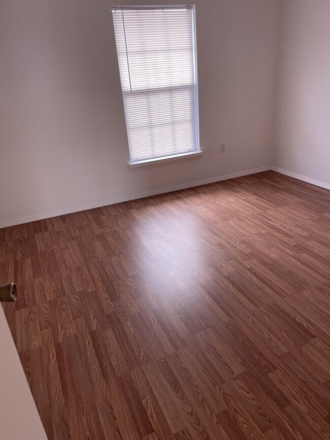 Building Photo - 1290 9th St