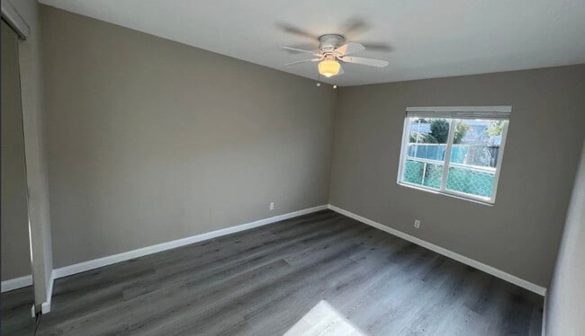 Building Photo - 808 Adams St