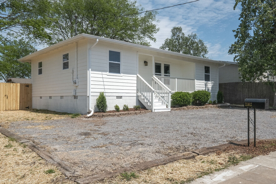 Building Photo - 2302 Osage St