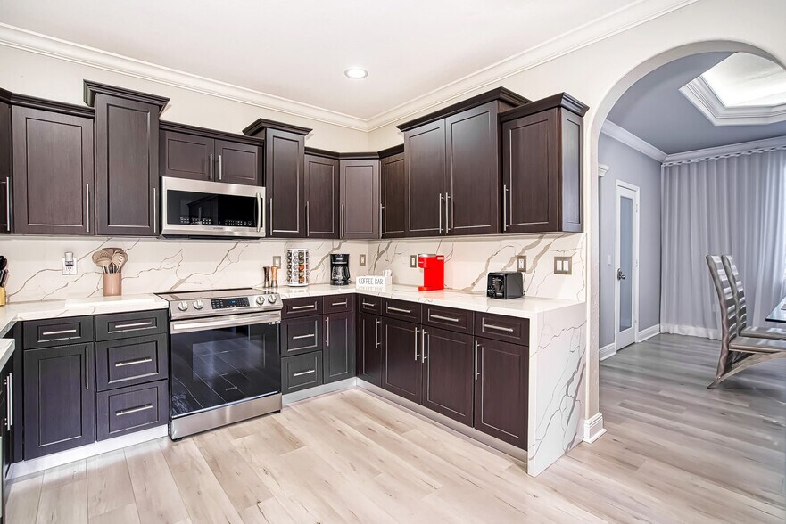 Building Photo - 9121 NW 177th Terrace