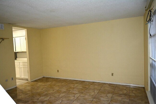 Building Photo - 11685 Alief Clodine Rd