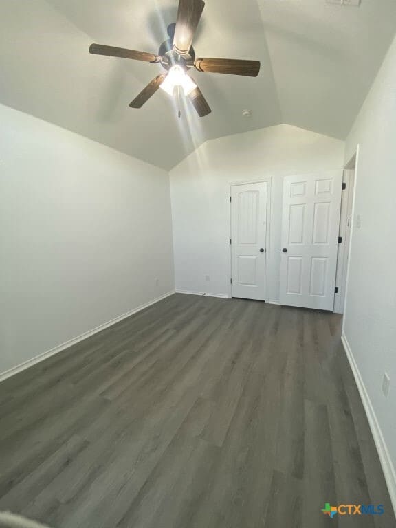 Building Photo - 2708 Hector Dr