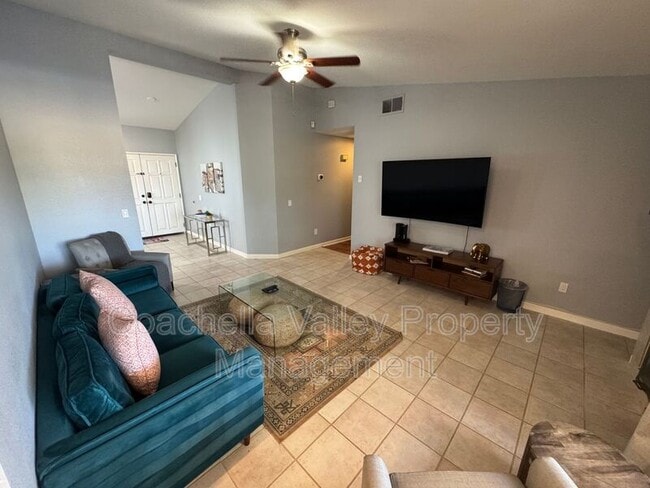 Building Photo - 44060 Dalea Ct