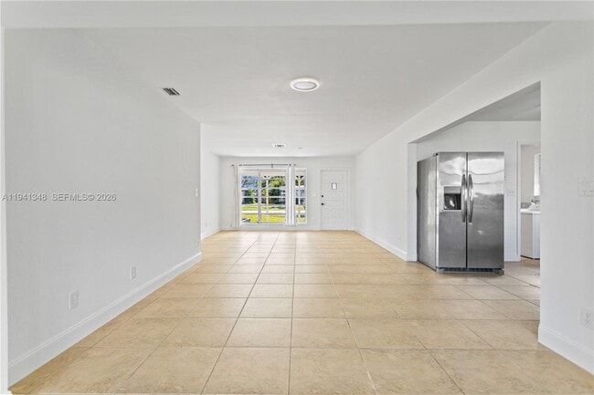 Building Photo - 3253 Pierce St